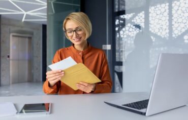 Wie werden Anlagen im geschäftlichen Brief aufgeführt?